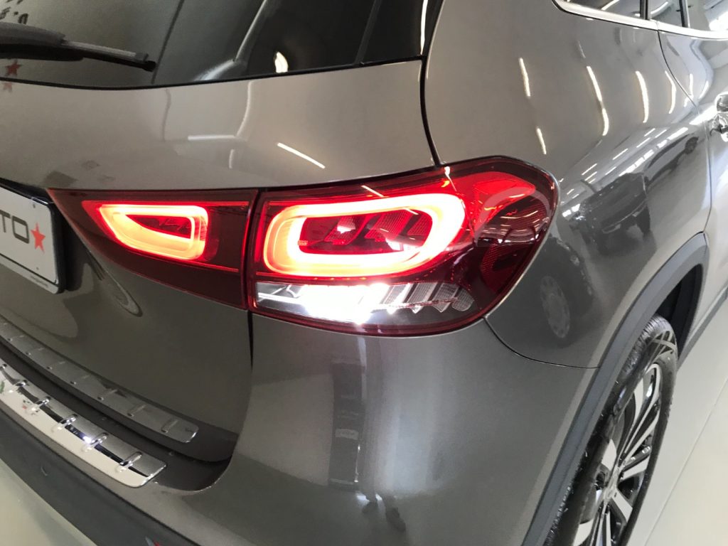 MERCEDES-BENZ GLA 200 d Automatic Sport Plus + Tetto - 28