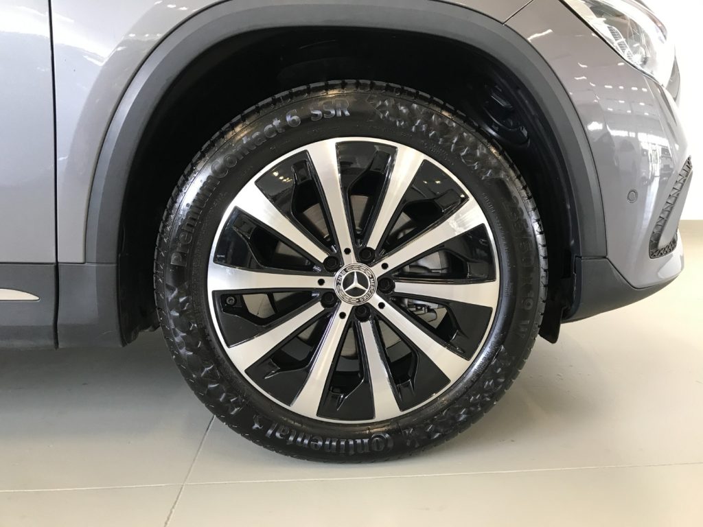 MERCEDES-BENZ GLA 200 d Automatic Sport Plus + Tetto - 30