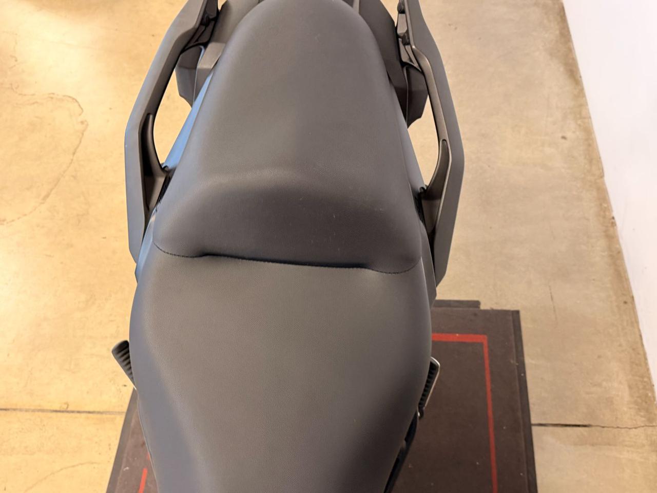 KAWASAKI Versys 650 BLACK - 10