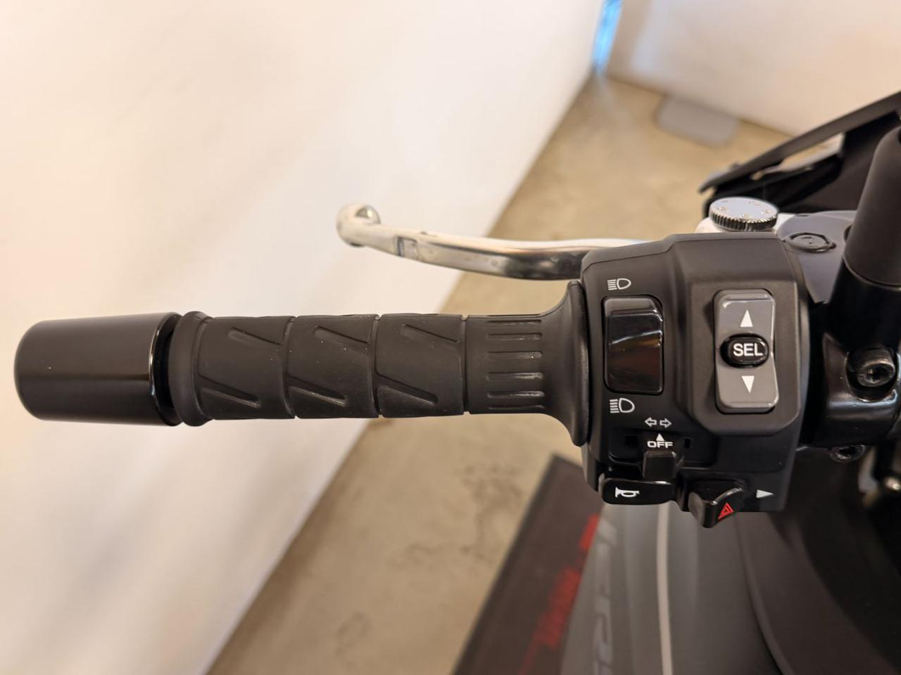 KAWASAKI Versys 650 BLACK - 13