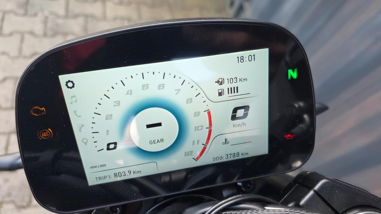 MOTO MORINI SEIEMMEZZO STR 2024 - 7