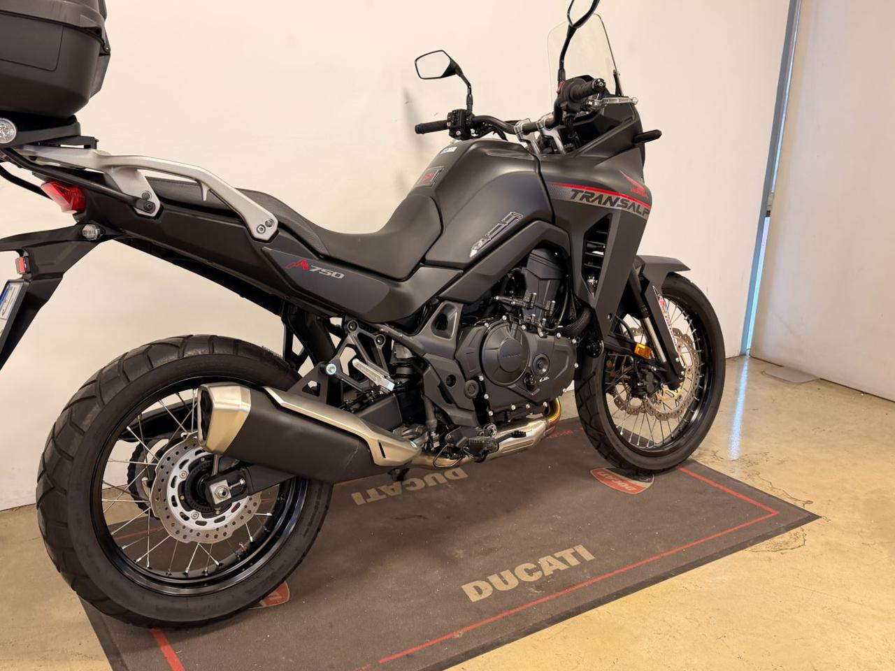 HONDA Transalp XL750 BLACK - 8