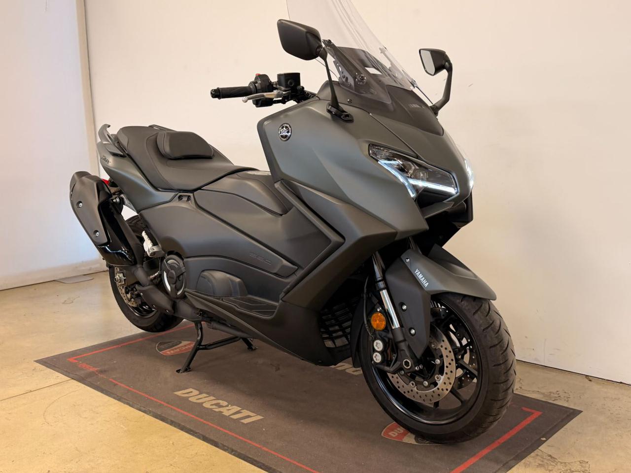 YAMAHA T Max 560 - 2