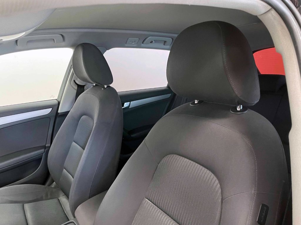 AUDI A4 AVANT 2.0 TDI 143CV MULTITRONIC - 19