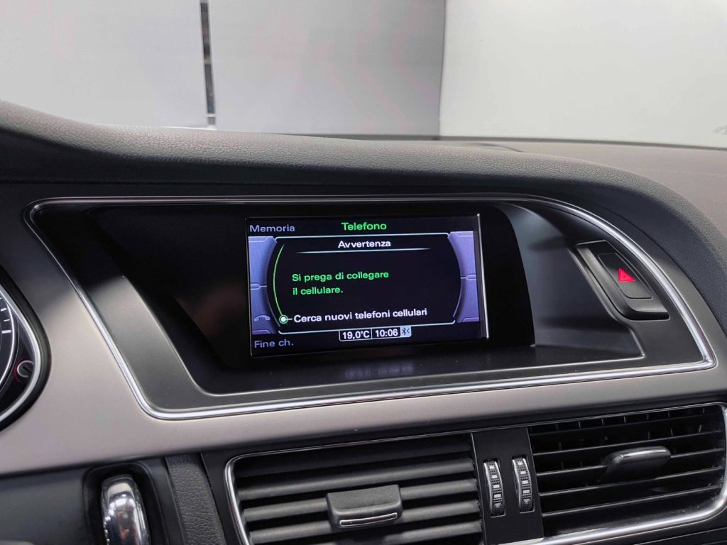 AUDI A4 AVANT 2.0 TDI 143CV MULTITRONIC - 26