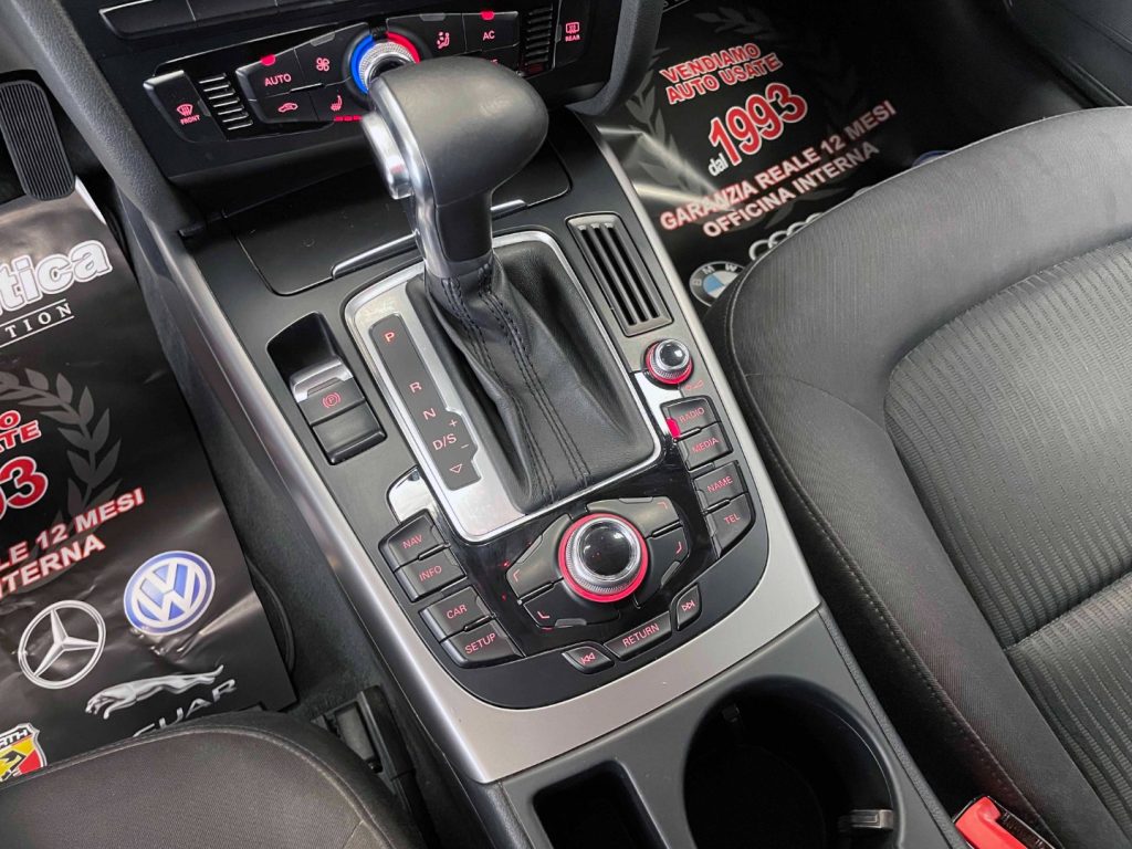 AUDI A4 AVANT 2.0 TDI 143CV MULTITRONIC - 28