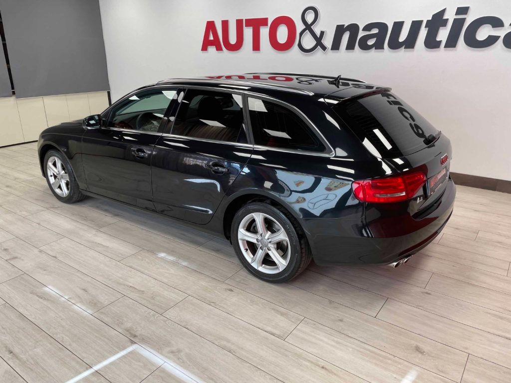 AUDI A4 AVANT 2.0 TDI 143CV MULTITRONIC - 36