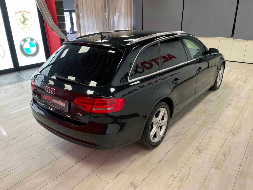 AUDI A4 AVANT 2.0 TDI 143CV MULTITRONIC - 40