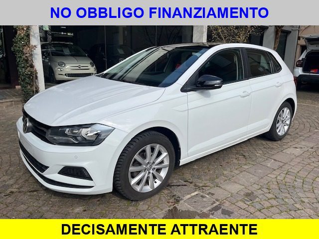 VOLKSWAGEN Polo Bianco pastello