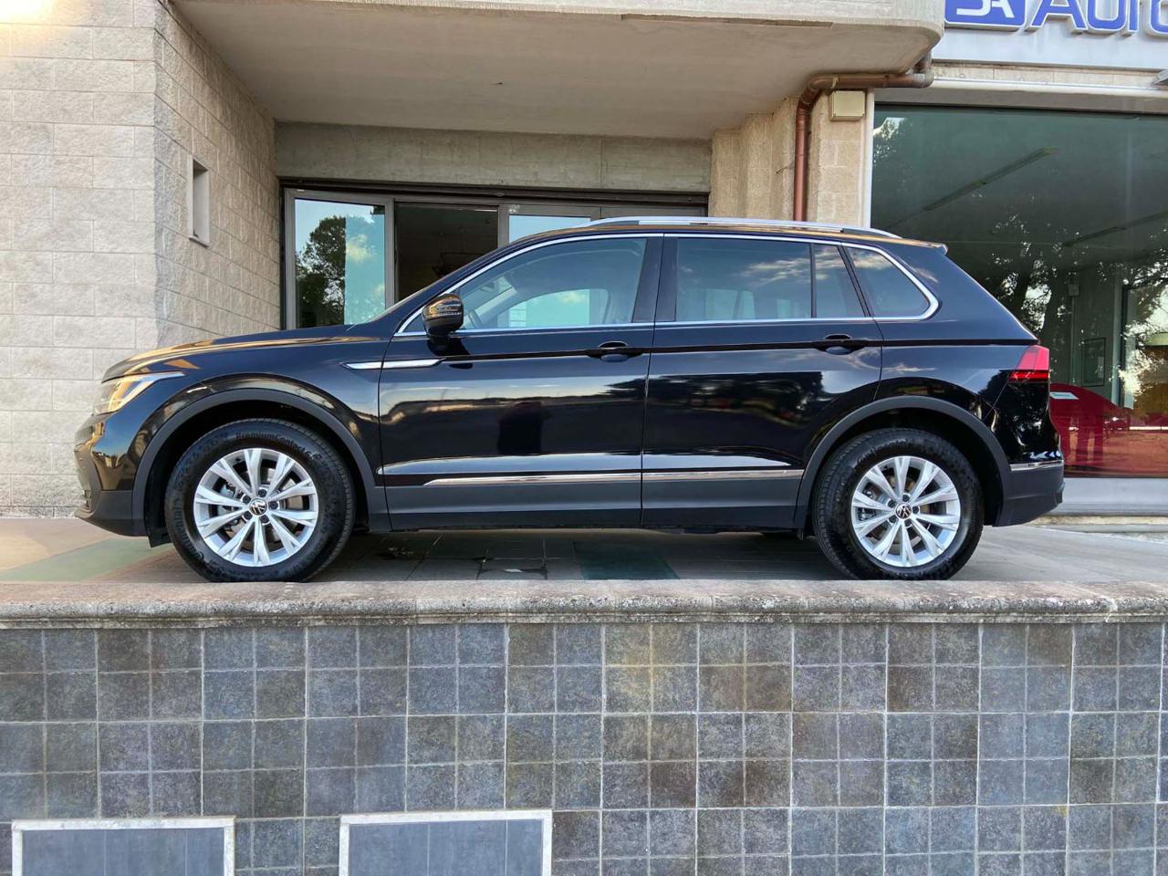 VOLKSWAGEN Tiguan 2.0 TDI 150 CV SCR DSG Life - 8