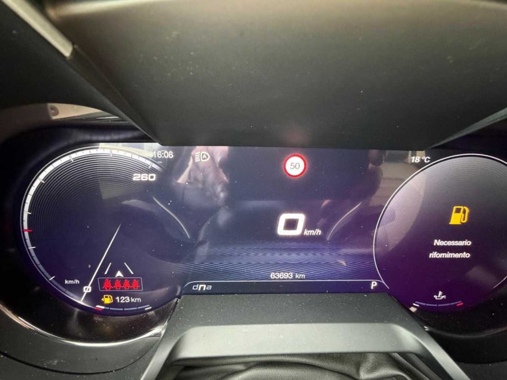 ALFA ROMEO Stelvio 2.2 Turbodiesel 210 CV AT8 Q4 Competizione - 17