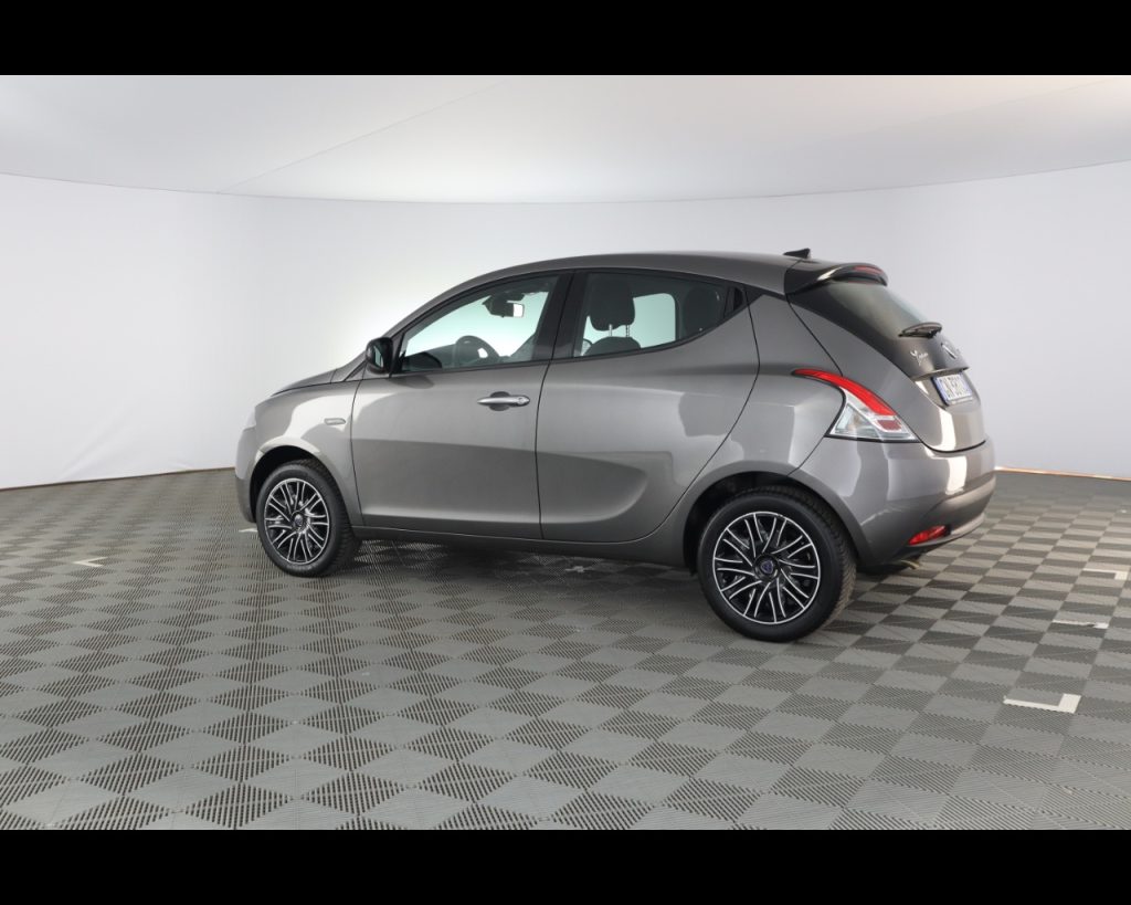 LANCIA Ypsilon III 2021 -  1.0 firefly hybrid Silver Plus s&s 70 - 11