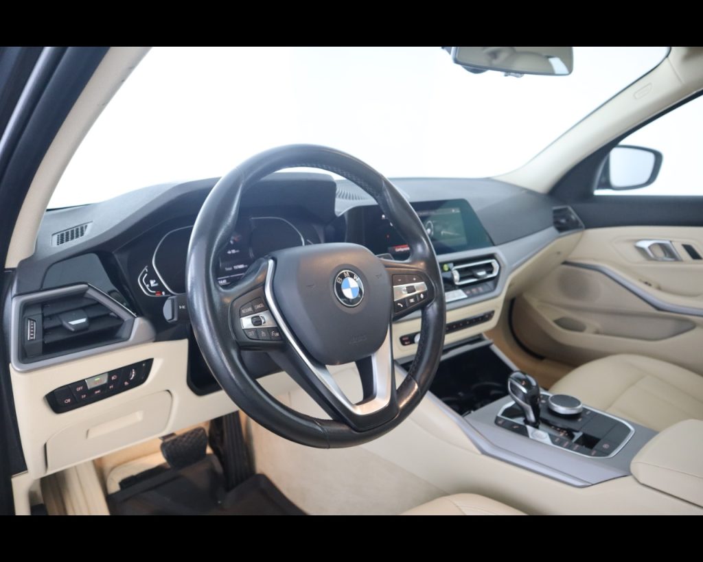 BMW 318 Serie 3 G20 2019 Berlina - d mhev 48V Luxury auto - 13