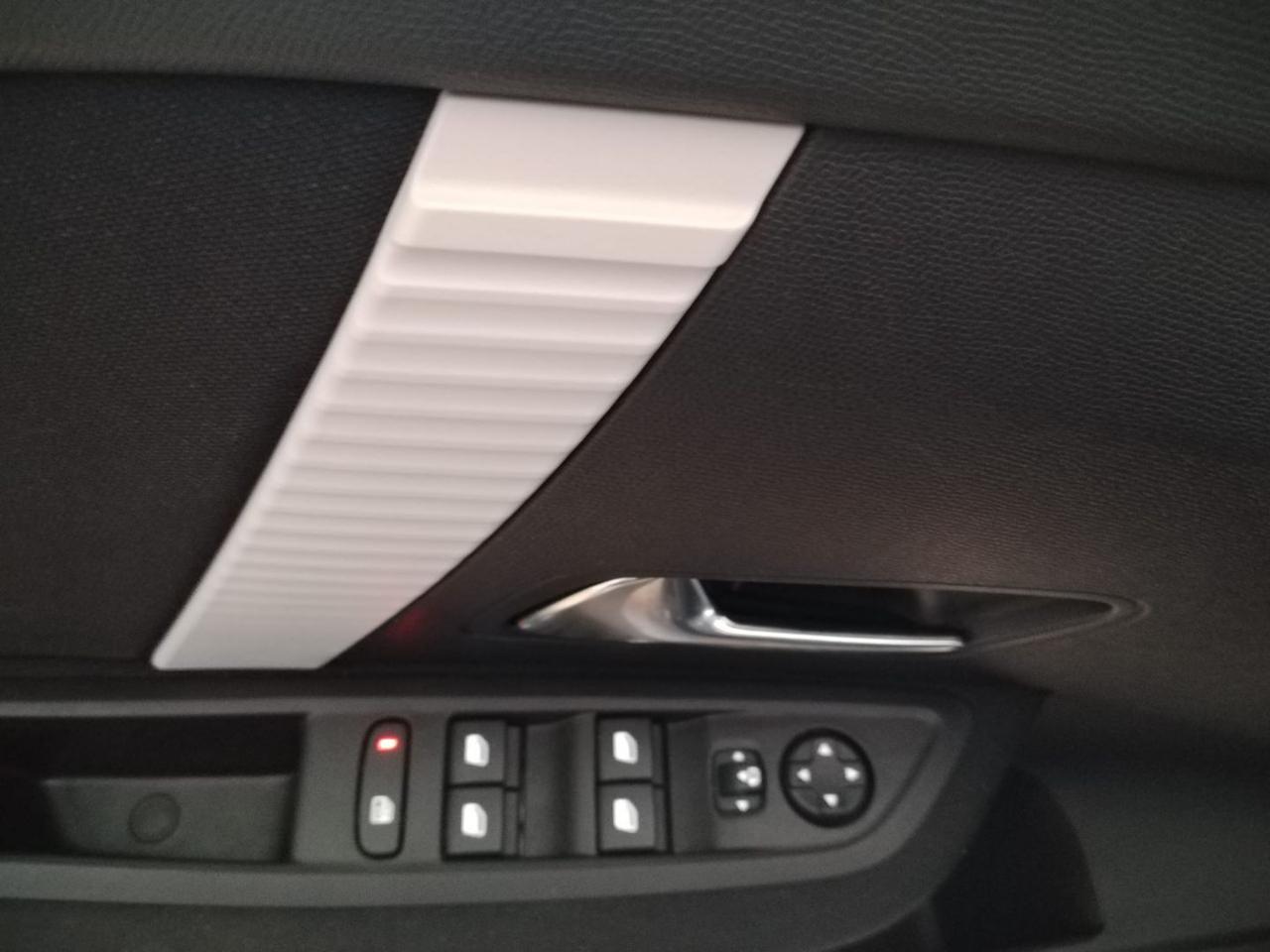 CITROEN C4 PureTech 130 S&S EAT8 Plus - 12