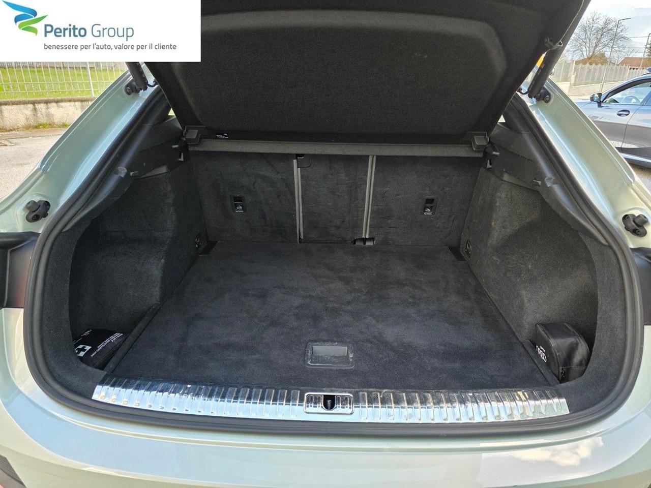 AUDI Q3 40 TDI quattro S tronic S line edition - 7