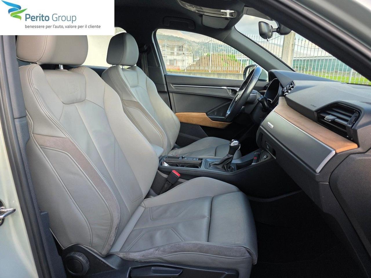 AUDI Q3 40 TDI quattro S tronic S line edition - 5