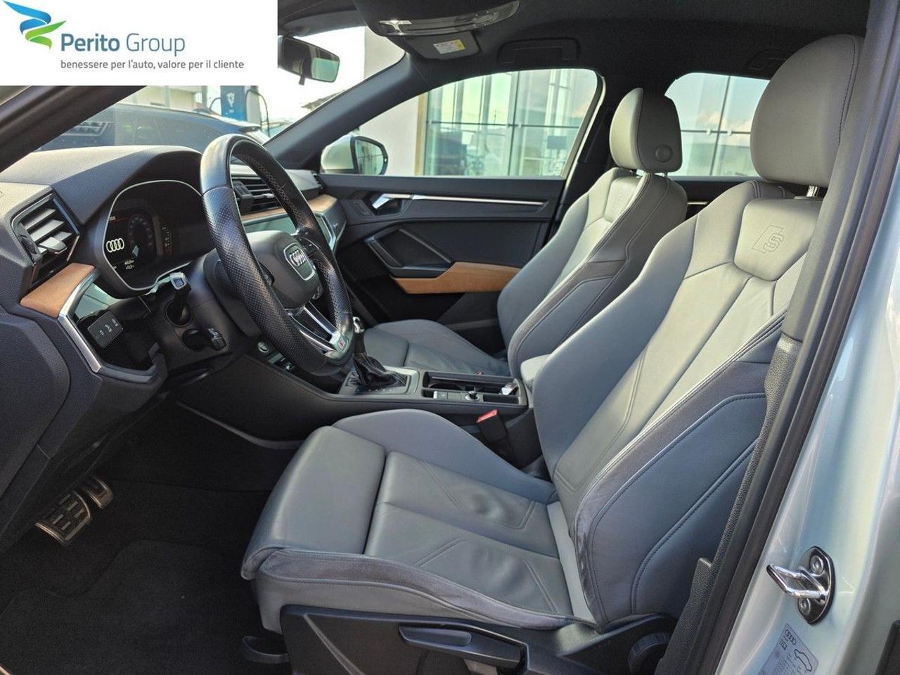 AUDI Q3 40 TDI quattro S tronic S line edition - 9