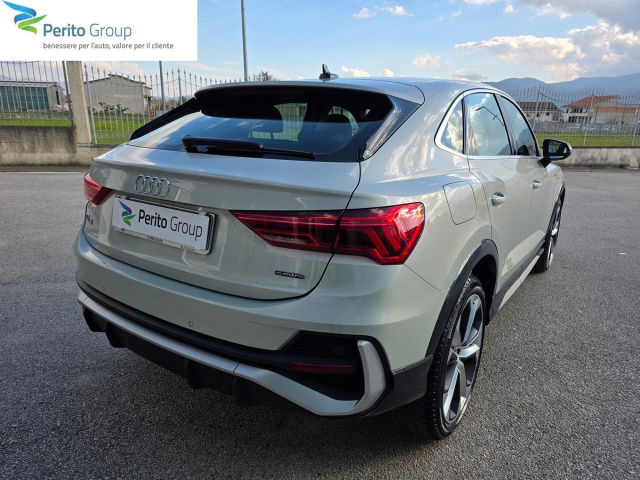 AUDI Q3 40 TDI quattro S tronic S line edition - 2