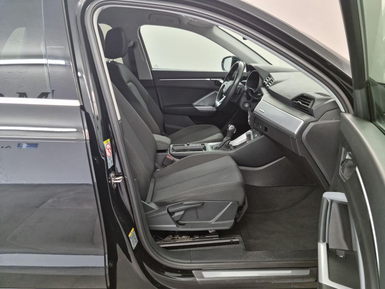 AUDI Q3 35 TFSI S tronic Business Advanced - 9