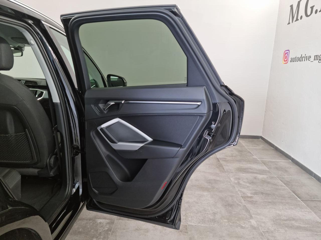 AUDI Q3 35 TFSI S tronic Business Advanced - 21