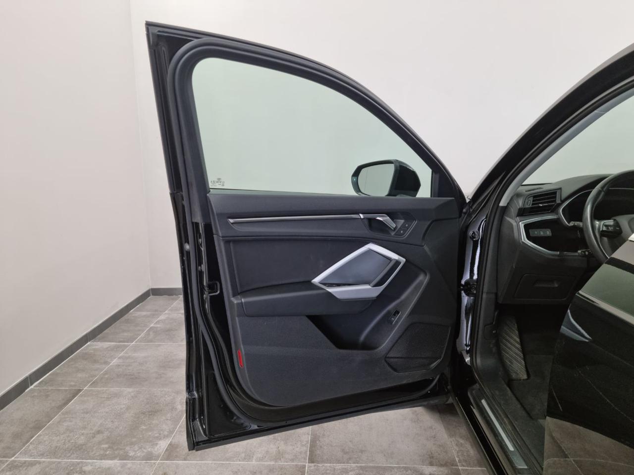 AUDI Q3 35 TFSI S tronic Business Advanced - 18