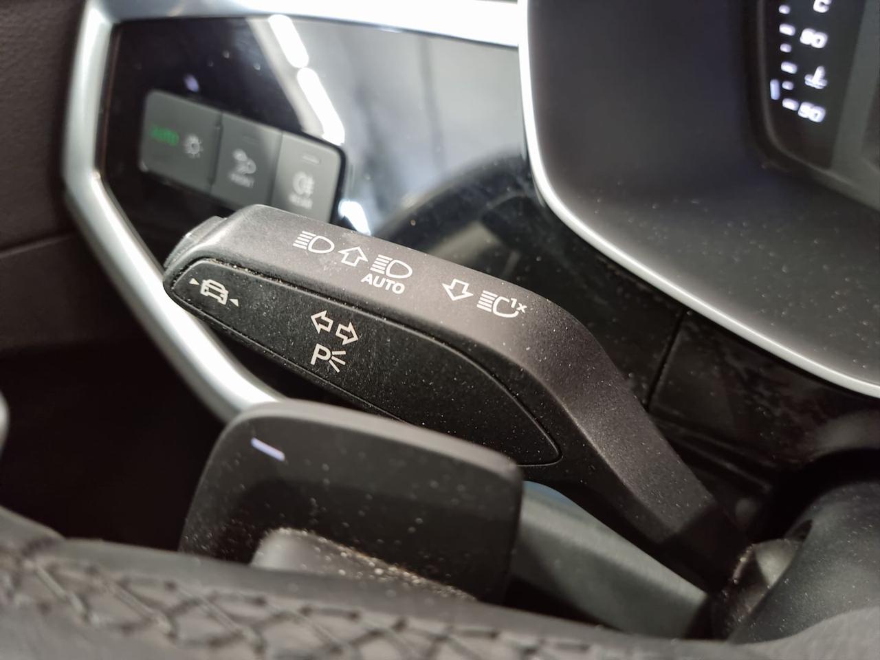 AUDI Q3 35 TFSI S tronic Business Advanced - 27