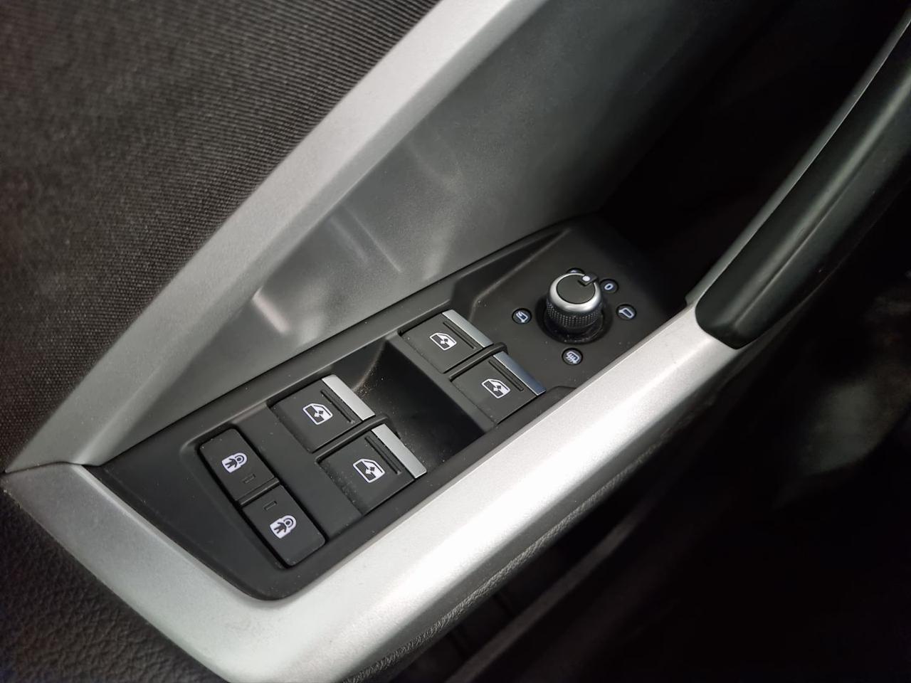 AUDI Q3 35 TFSI S tronic Business Advanced - 26