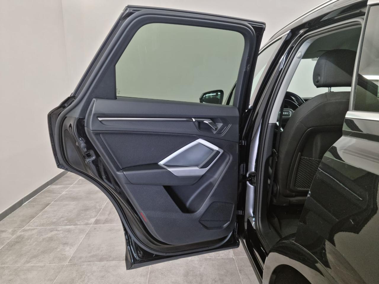 AUDI Q3 35 TFSI S tronic Business Advanced - 20