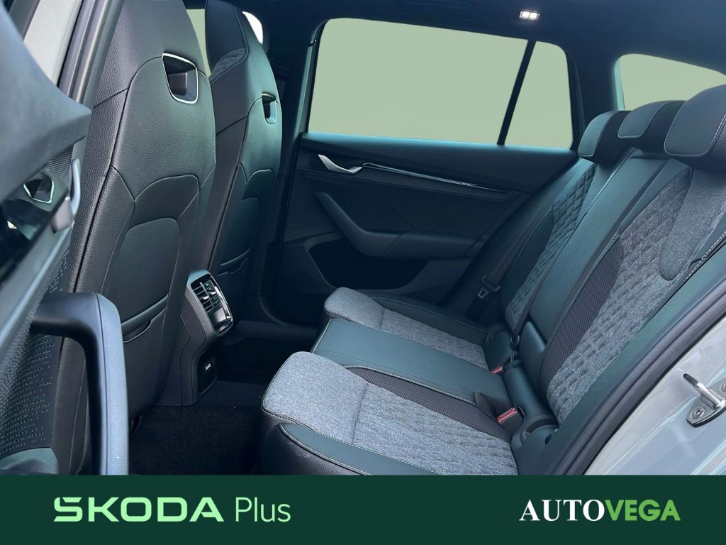 SKODA Octavia wagon 2.0 tdi sportline 150cv dsg - 11