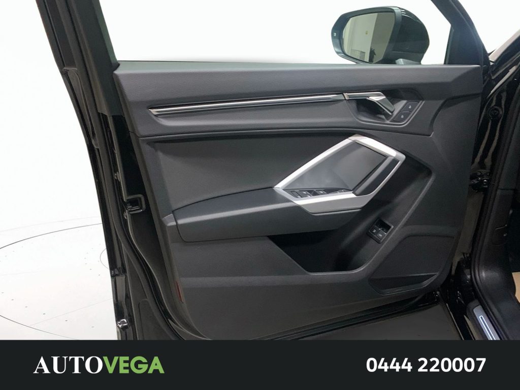 AUDI Q3 sportback 45 1.4 tfsi e business plus s-tronic - 10