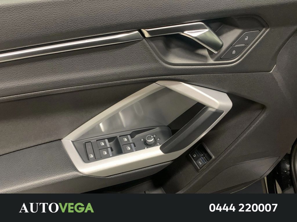 AUDI Q3 sportback 45 1.4 tfsi e business plus s-tronic - 11