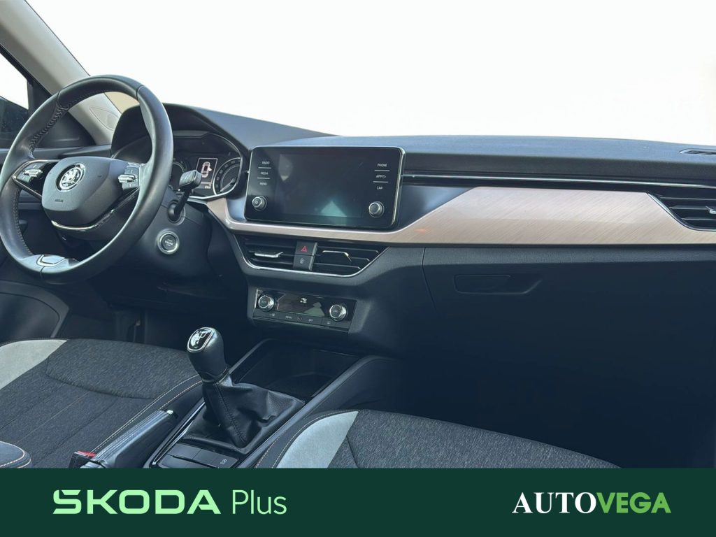 SKODA Kamiq 1.0 tsi black dots 95cv - 22