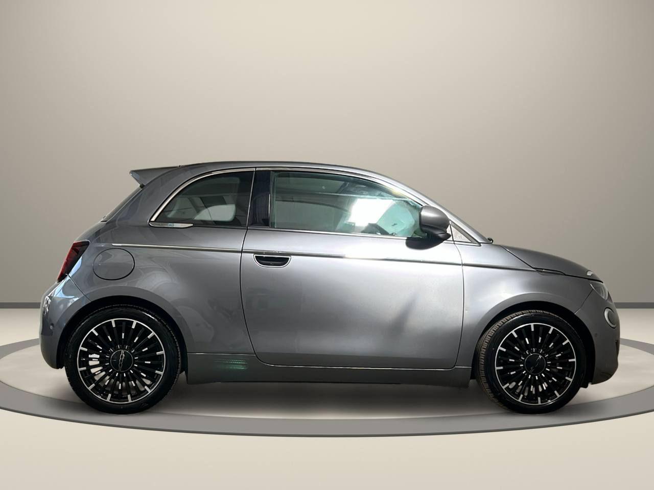 FIAT 500 Berlina 42kWh La Prima By Bocelli 320 Km autonomia - 4