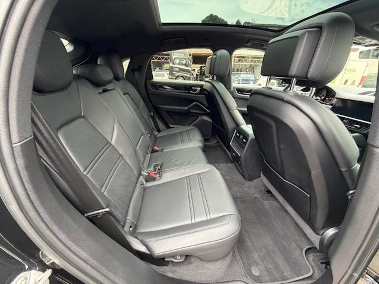 PORSCHE Cayenne Coupé 3.0 V6 E-Hybrid - 16