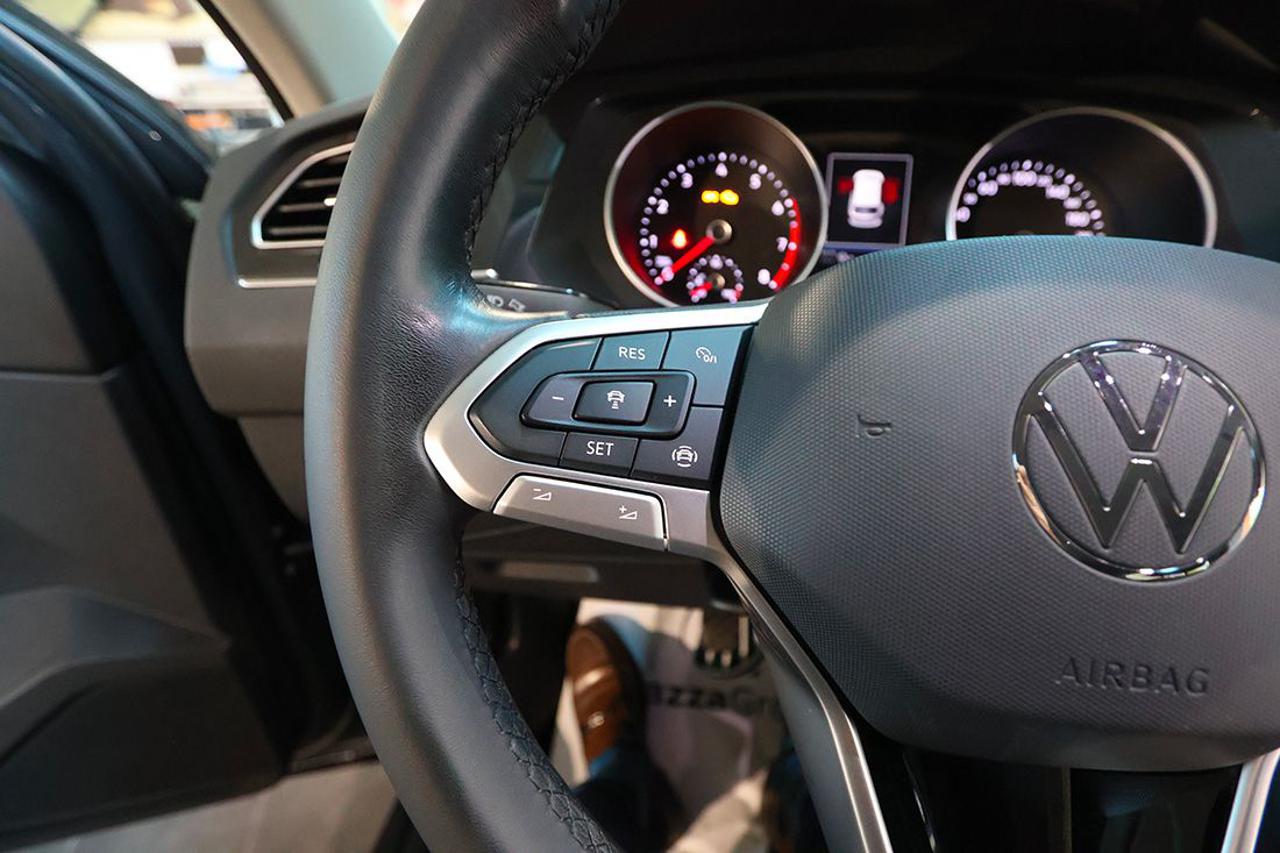 VOLKSWAGEN Tiguan 1.5 TSI ACT Life - 21