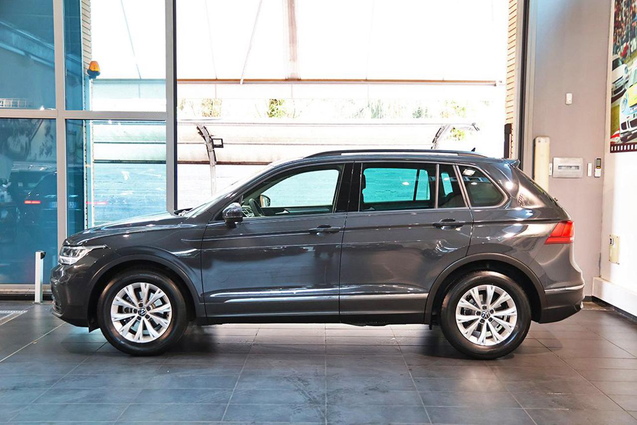 VOLKSWAGEN Tiguan 1.5 TSI ACT Life - 3