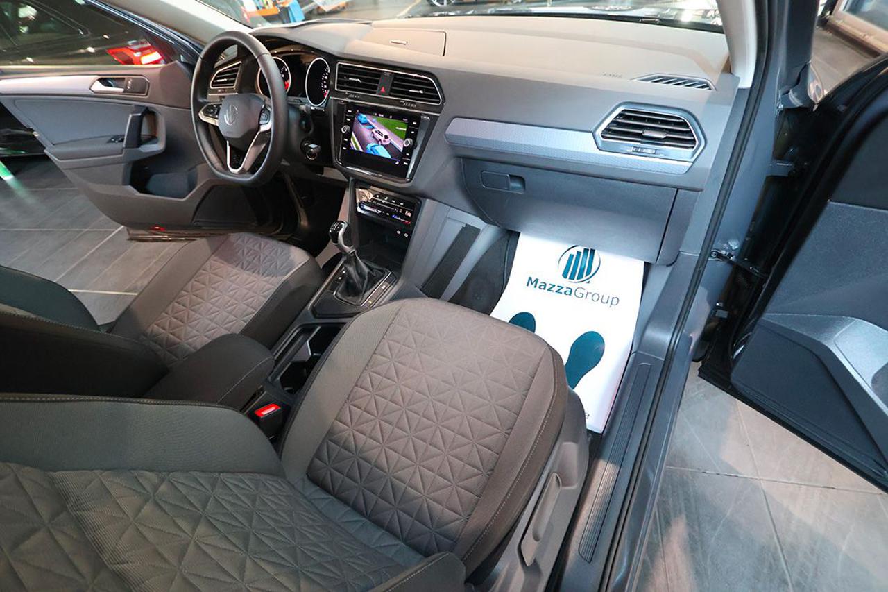 VOLKSWAGEN Tiguan 1.5 TSI ACT Life - 15