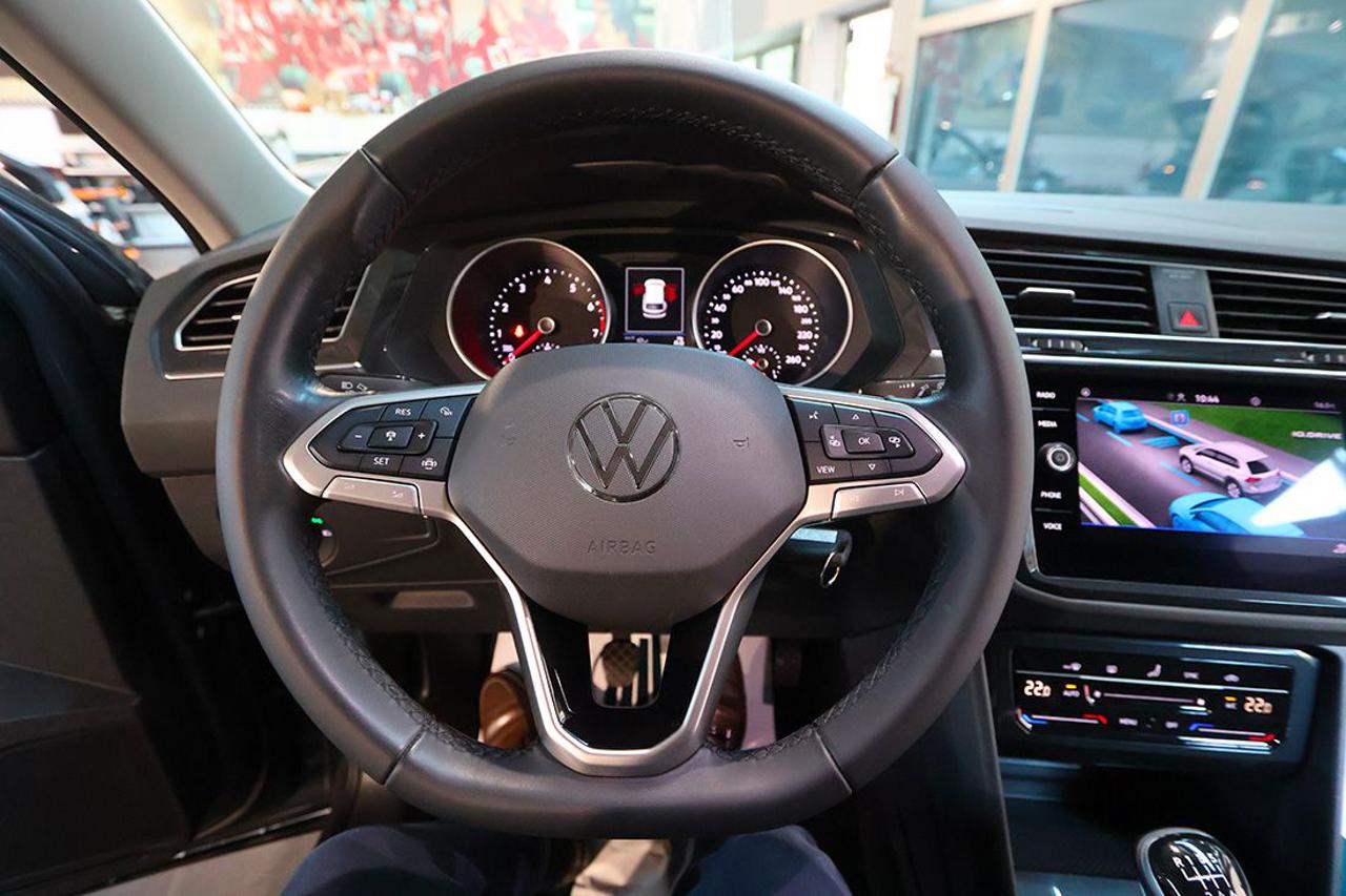 VOLKSWAGEN Tiguan 1.5 TSI ACT Life - 20