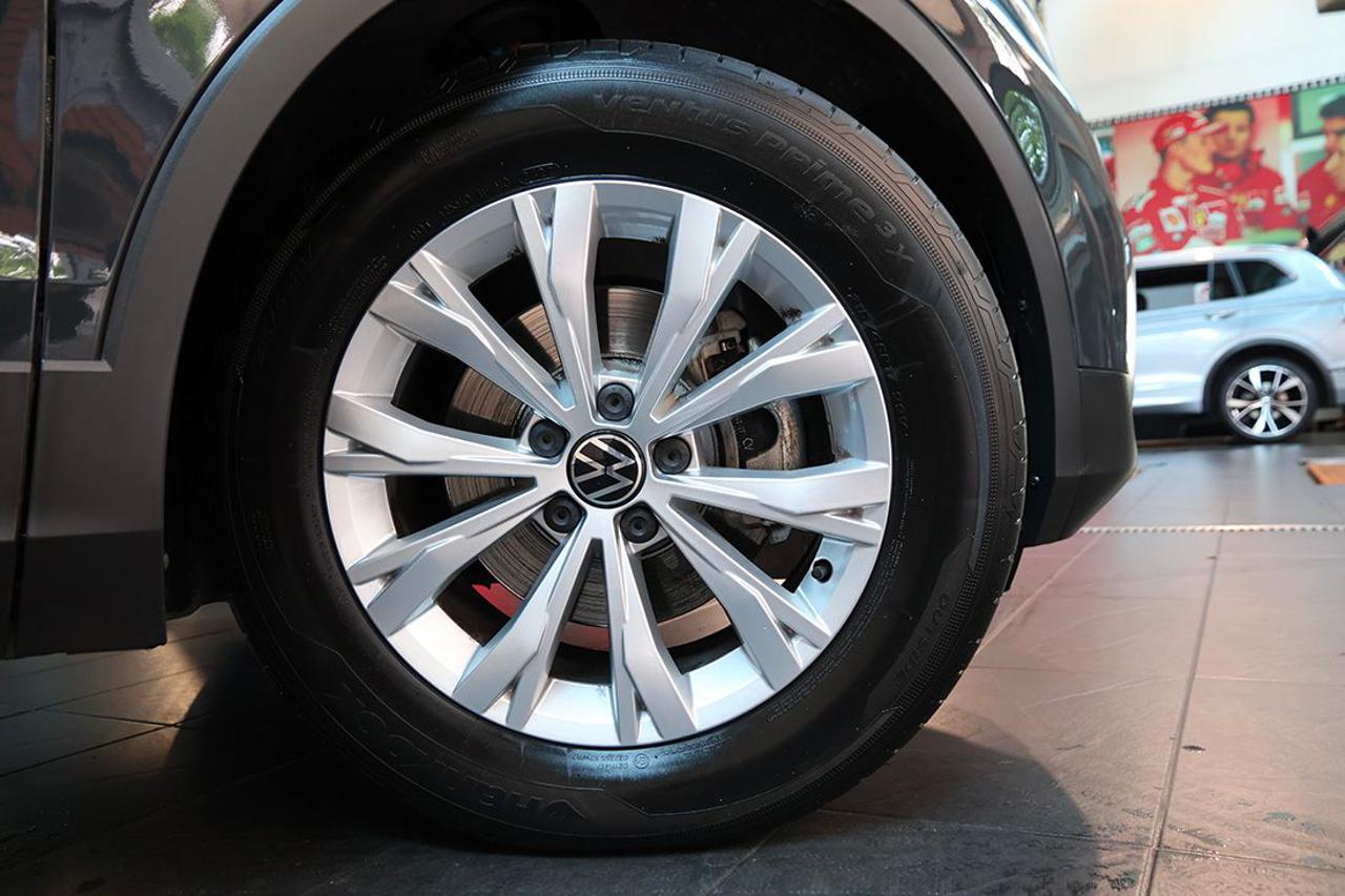 VOLKSWAGEN Tiguan 1.5 TSI ACT Life - 6