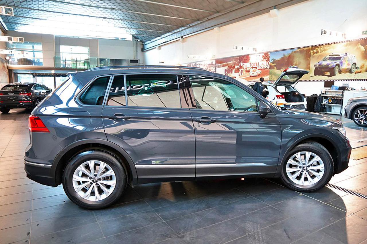 VOLKSWAGEN Tiguan 1.5 TSI ACT Life - 10