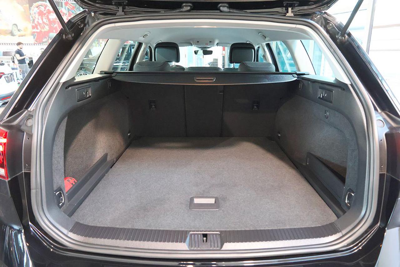 VOLKSWAGEN Passat Variant 2.0 TDI SCR EVO Business - 12