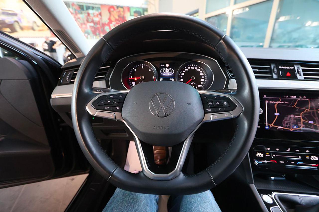 VOLKSWAGEN Passat Variant 2.0 TDI SCR EVO Business - 20