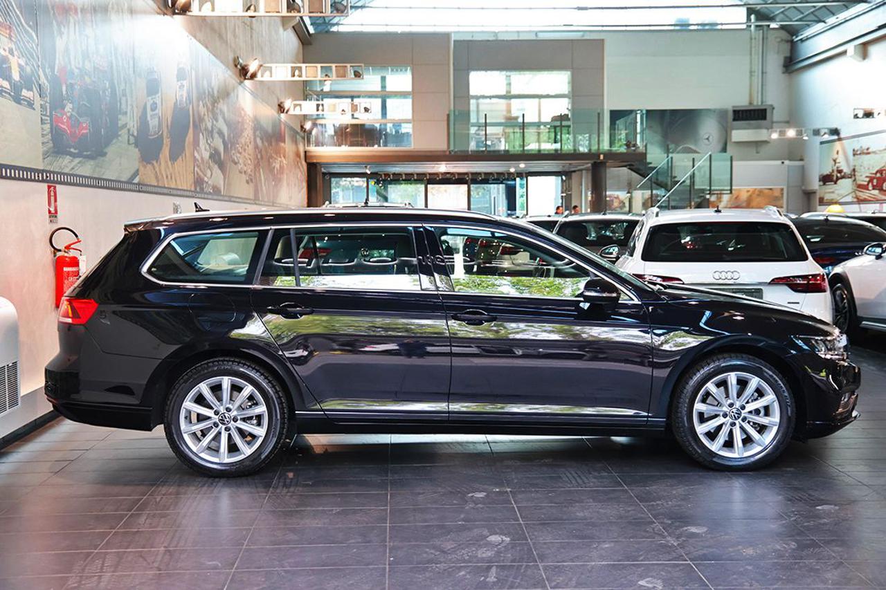 VOLKSWAGEN Passat Variant 2.0 TDI SCR EVO Business - 2
