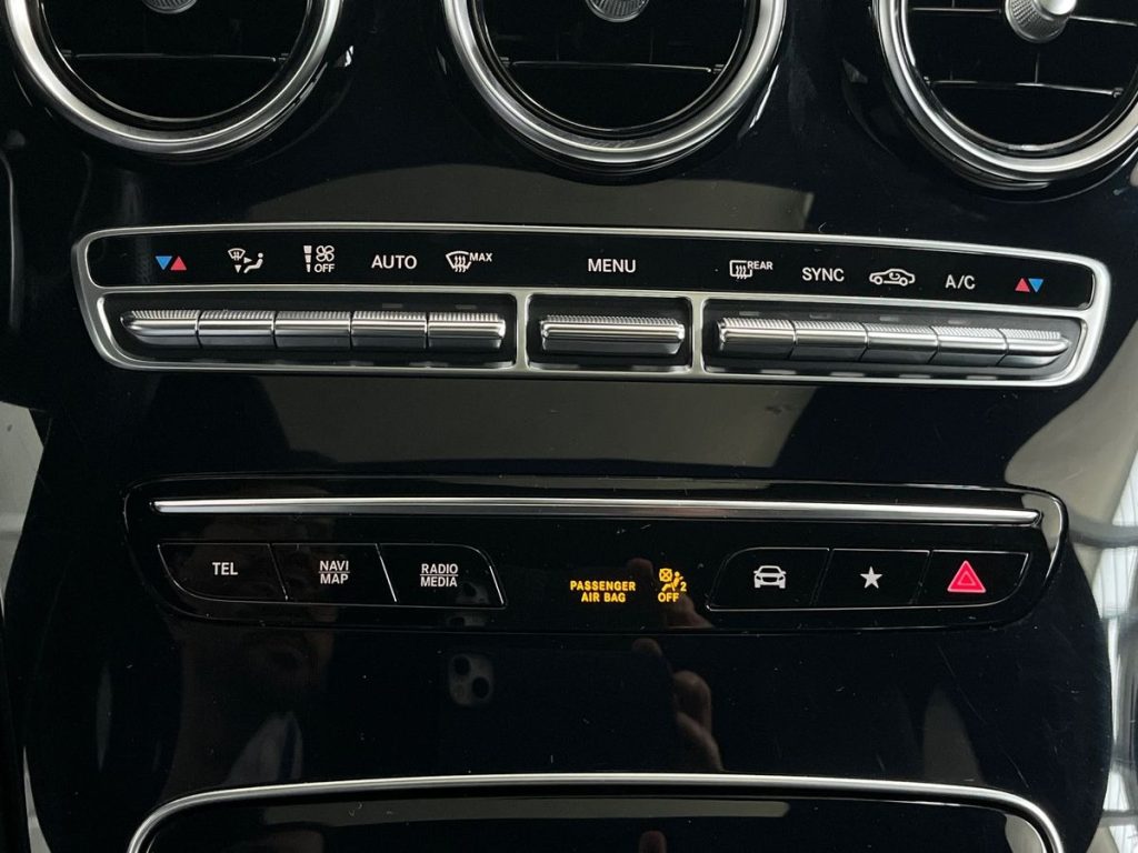 MERCEDES-BENZ GLC 300 d 4Matic Coupé Premium - 14