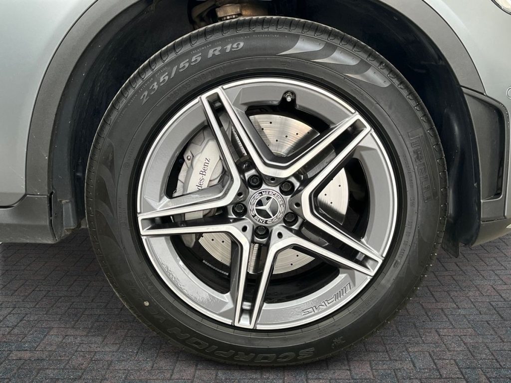 MERCEDES-BENZ GLC 300 d 4Matic Coupé Premium - 7