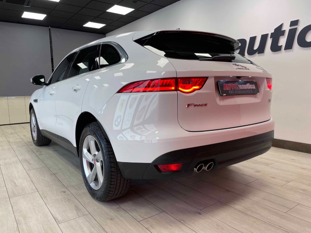 JAGUAR F-Pace 2.0D I4 PRESTIGE AWD 180CV AUTO MY20 - 9