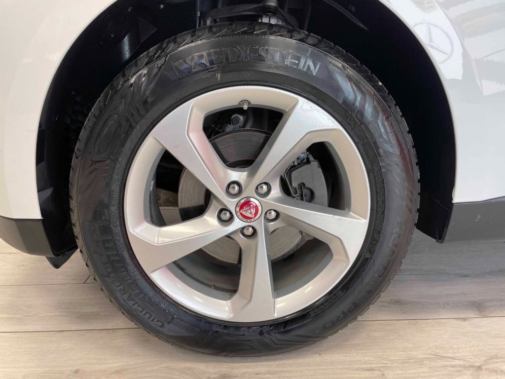 JAGUAR F-Pace 2.0D I4 PRESTIGE AWD 180CV AUTO MY20 - 14