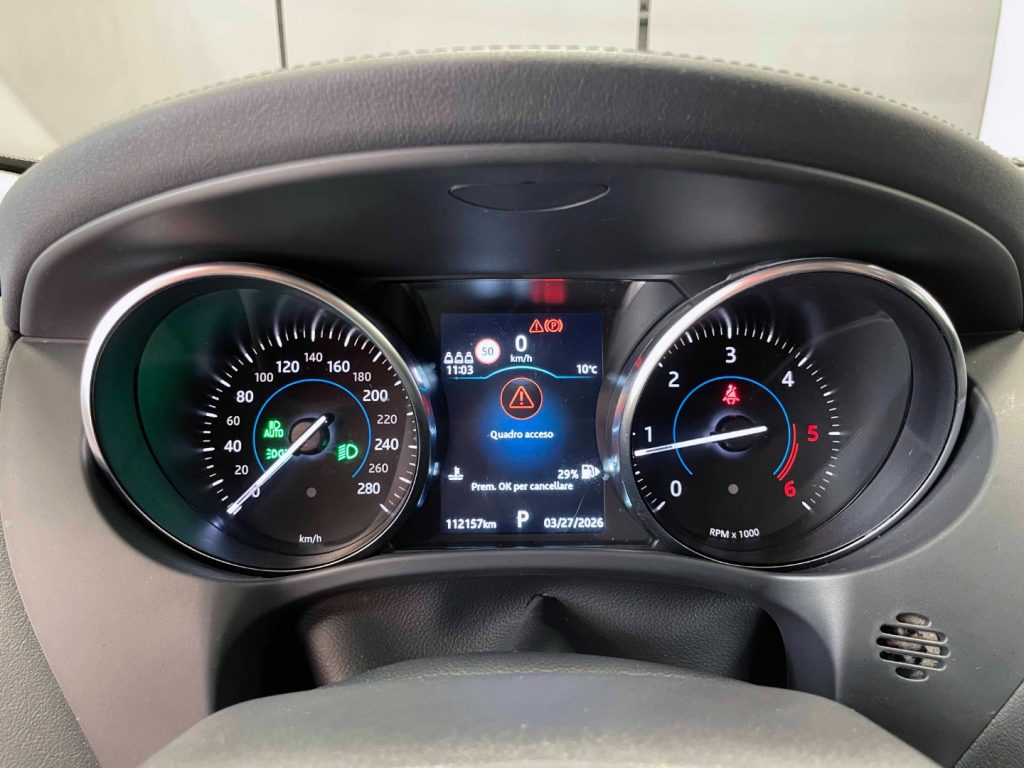 JAGUAR F-Pace 2.0D I4 PRESTIGE AWD 180CV AUTO MY20 - 19