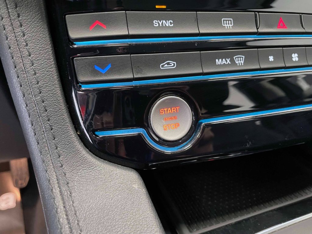 JAGUAR F-Pace 2.0D I4 PRESTIGE AWD 180CV AUTO MY20 - 27