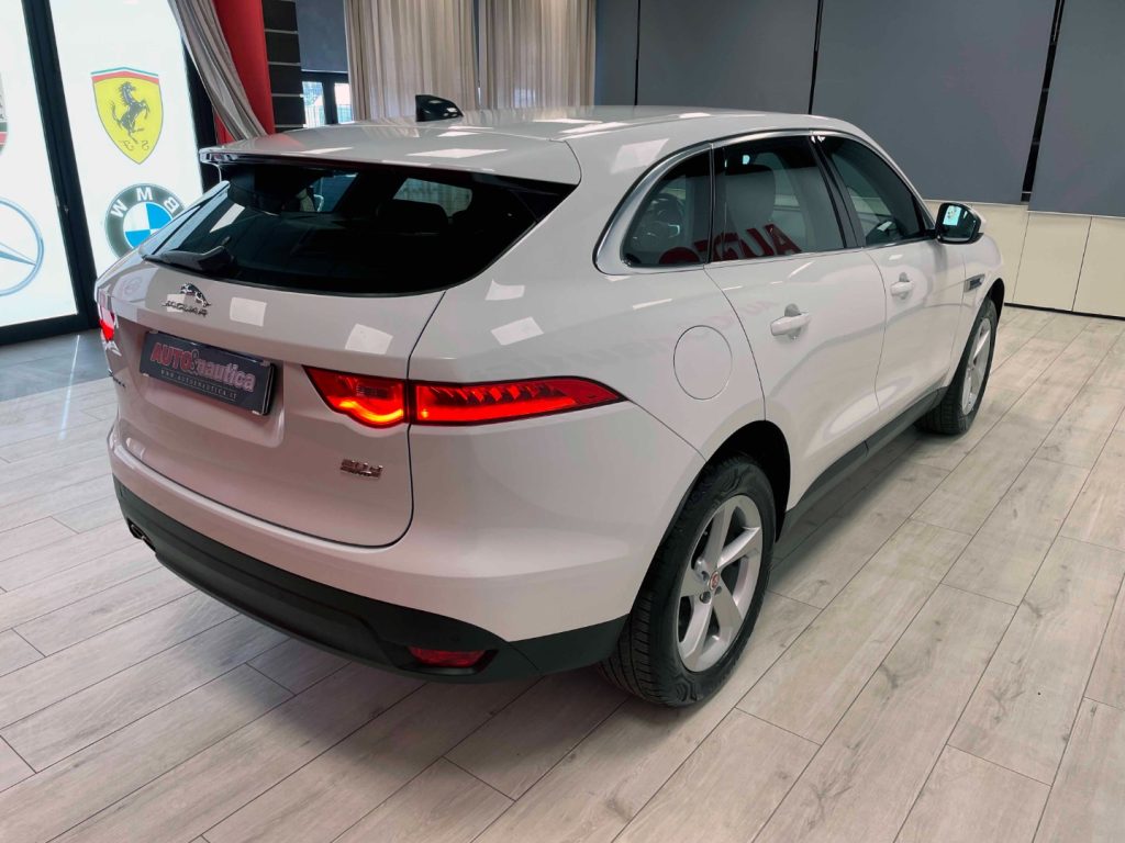 JAGUAR F-Pace 2.0D I4 PRESTIGE AWD 180CV AUTO MY20 - 39